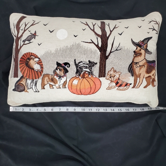 Pier 1 Halloween Decorative Lumbar Pillow Pumpkin Dogs Cat Bats Fall Autumn - Picture 9 of 10